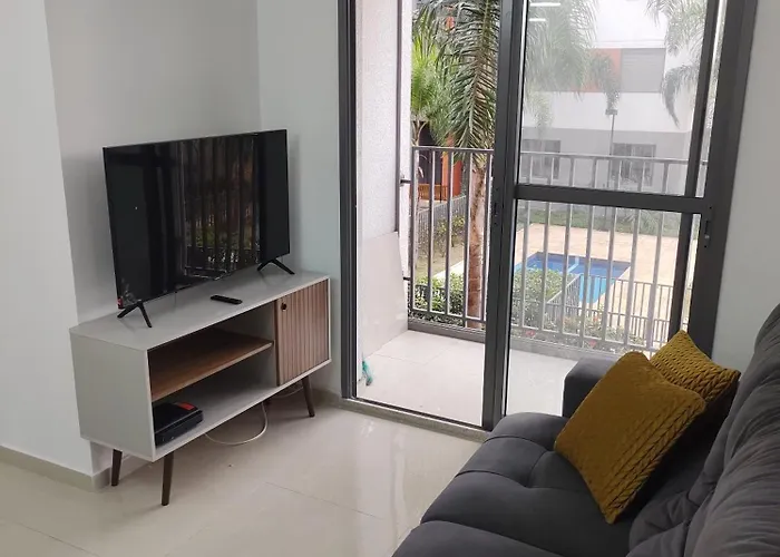 Apartamento Confortavel E Com Piscina Em Sao Paulo