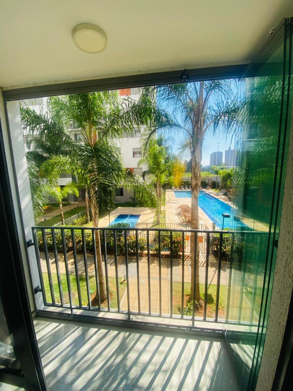 Apartment Confortavel E Com Piscina Em *