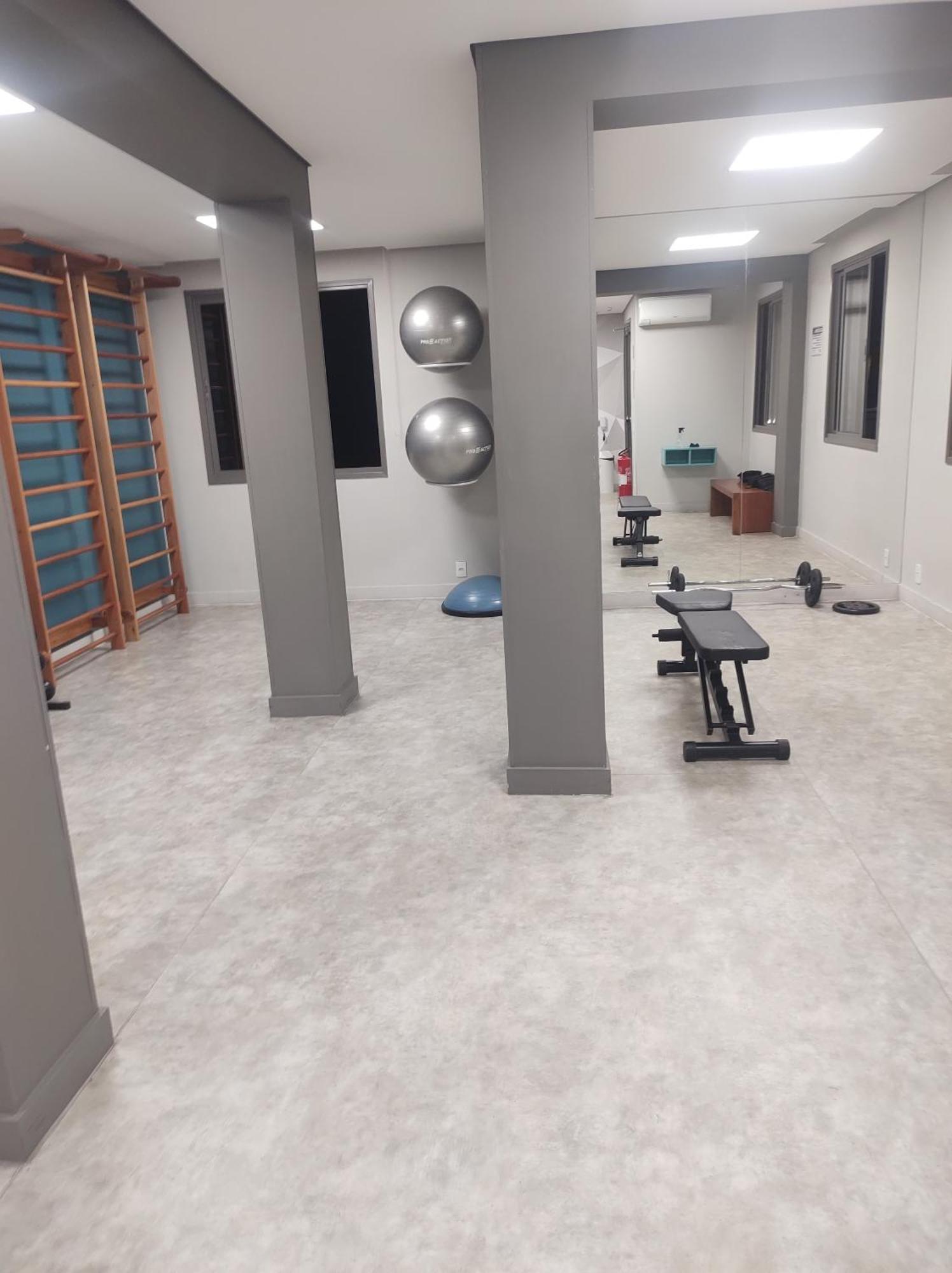 Confortavel E Com Piscina Em Apartment